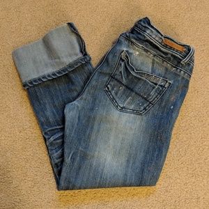 Almost Famous Crops/Capris